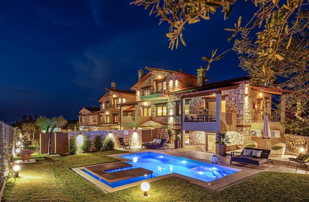 Transfer Five Senses Luxury Villas Vourvourou